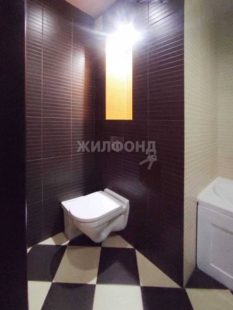 
   Продам 3-комнатную, 67.6 м², Одоевского ул, 1/10

. Фото 16.
