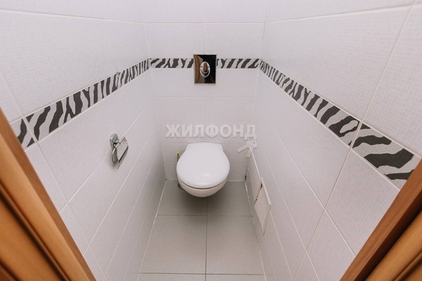 
   Продам 3-комнатную, 64 м², Краснообск, 220

. Фото 13.