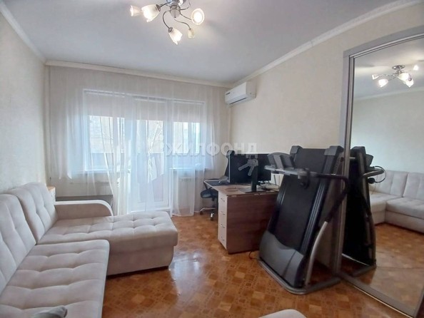 
   Продам 3-комнатную, 57.6 м², Дуси Ковальчук ул, 410

. Фото 4.