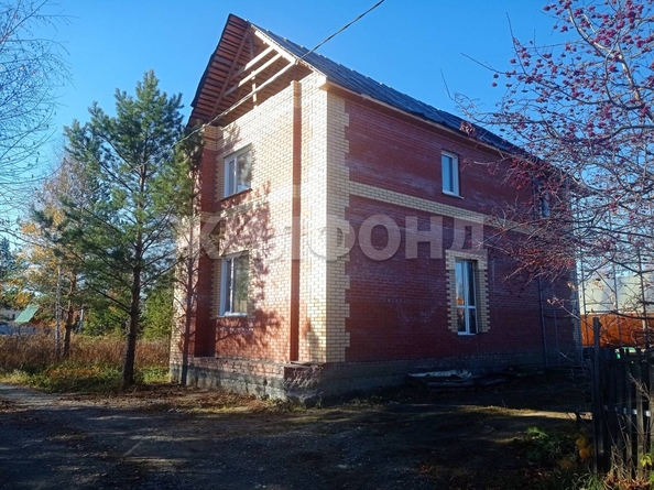 
   Продам дом, 102.5 м², Новосибирск

. Фото 4.