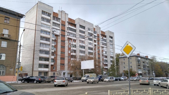 
   Продам 1-комнатную, 33.3 м², Мичурина ул, 29

. Фото 4.