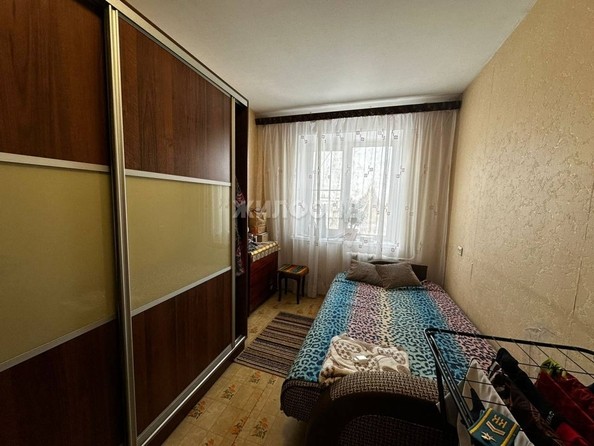
   Продам 2-комнатную, 43.8 м², Есенина ул, 19

. Фото 3.