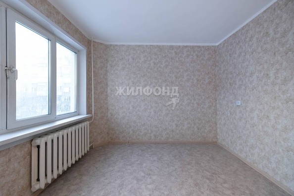
   Продам 4-комнатную, 59.5 м², Ленинградская ул, 143

. Фото 14.