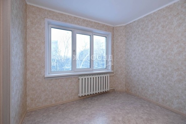 
   Продам 4-комнатную, 59.5 м², Ленинградская ул, 143

. Фото 15.