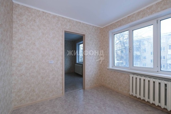 
   Продам 4-комнатную, 59.5 м², Ленинградская ул, 143

. Фото 16.