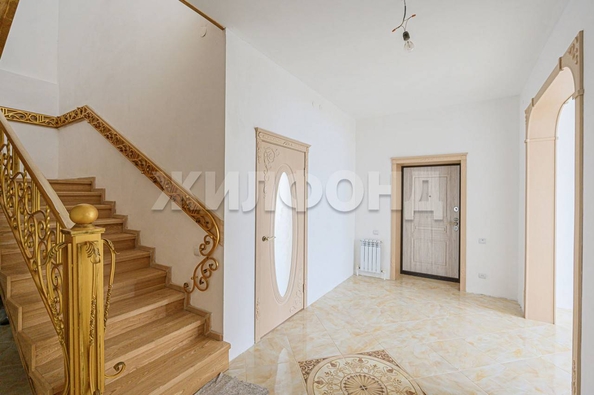 
   Продам дом, 253.1 м², Обь

. Фото 12.