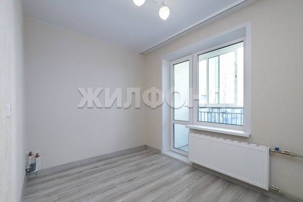 
   Продам 1-комнатную, 36.89 м², Рябиновая ул, 10

. Фото 2.