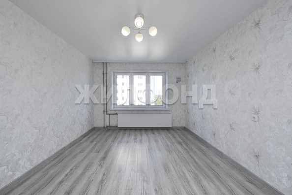 
   Продам 1-комнатную, 36.89 м², Рябиновая ул, 10

. Фото 6.