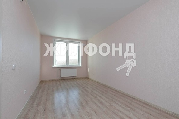 
   Продам 1-комнатную, 35 м², Петухова ул, 162

. Фото 1.