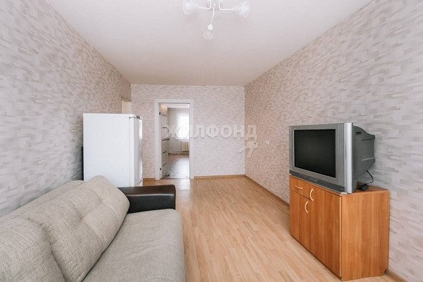 
   Продам 2-комнатную, 43.4 м², Петухова ул, 106

. Фото 1.