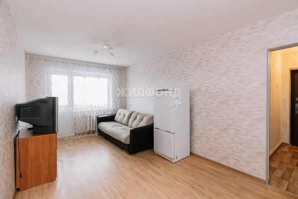 
   Продам 2-комнатную, 43.4 м², Петухова ул, 106

. Фото 2.