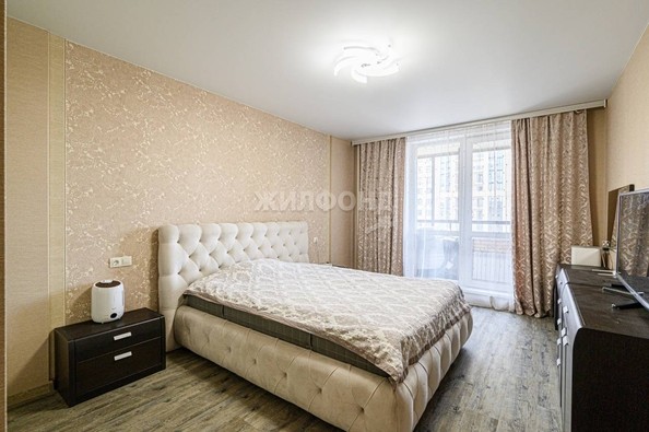 
   Продам 3-комнатную, 100 м², Дуси Ковальчук ул, 248

. Фото 2.