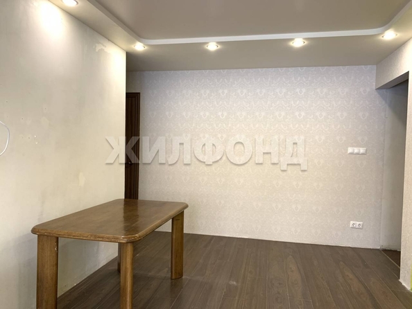 
   Продам 3-комнатную, 57.7 м², Академическая ул, 13

. Фото 4.