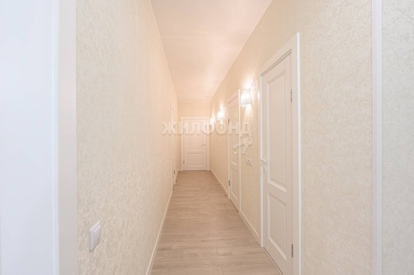 
   Продам 3-комнатную, 87 м², Красный пр-кт, 232/1

. Фото 36.