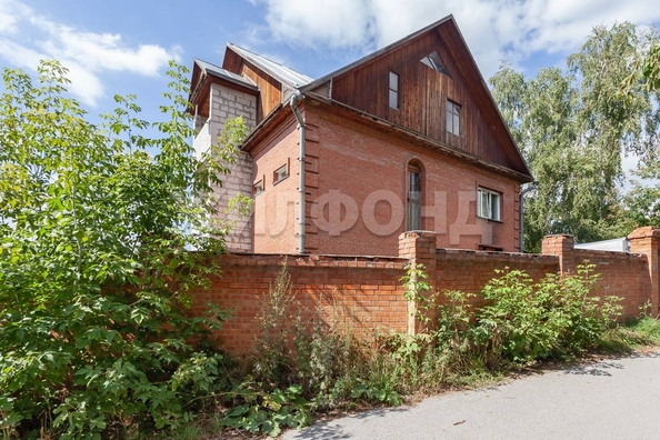 
   Продам дом, 377 м², Новосибирск

. Фото 2.