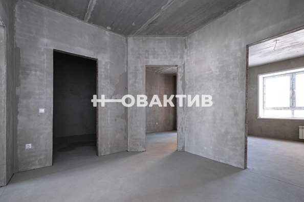 
   Продам 4-комнатную, 80 м², Фабричная ул, 65/3

. Фото 5.