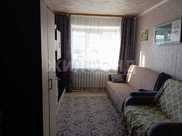 
   Продам 2-комнатную, 40.7 м², 1-й кв-л, 4

. Фото 2.