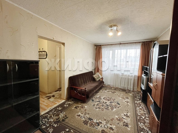 
   Продам 1-комнатную, 30 м², Адриена Лежена ул, 7/1

. Фото 2.