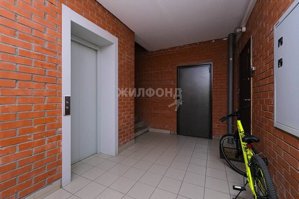 
   Продам 3-комнатную, 73.7 м², Лескова ул, 19

. Фото 28.