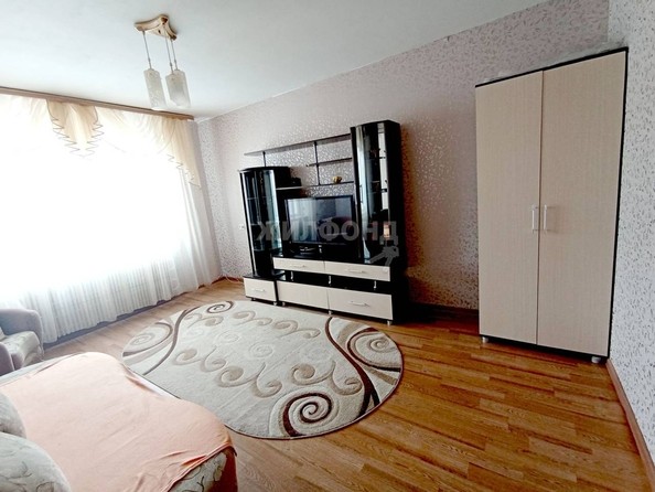 
   Продам 3-комнатную, 62.3 м², Курчатова ул, 3

. Фото 2.