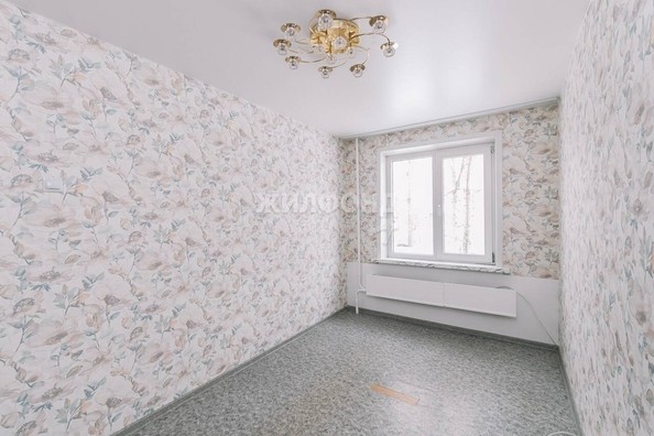 
   Продам 4-комнатную, 72.4 м², Громова ул, 22

. Фото 10.
