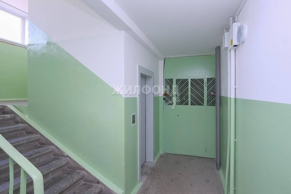 
   Продам 1-комнатную, 38 м², Краснообск, 202

. Фото 2.
