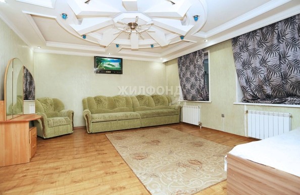 
   Продам дом, 187.2 м², Новосибирск

. Фото 21.
