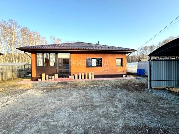 
   Продам дом, 125.8 м², Новосибирск

. Фото 2.