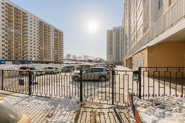 
   Продам 1-комнатную, 35 м², Олимпийской Славы мкр, 1

. Фото 2.