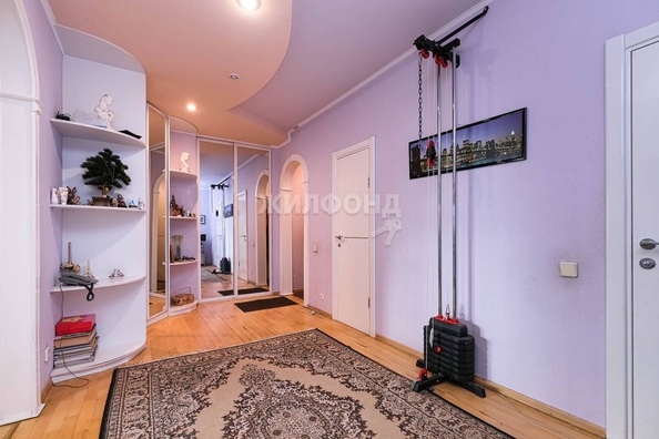 
   Продам 3-комнатную, 117.2 м², Октябрьская ул, 81

. Фото 18.