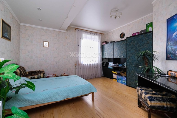 
   Продам 3-комнатную, 117.2 м², Октябрьская ул, 81

. Фото 20.