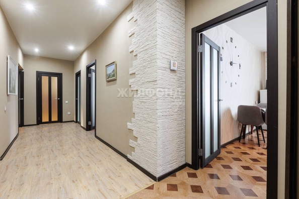 
   Продам 3-комнатную, 108.8 м², Стартовая ул, 1

. Фото 3.