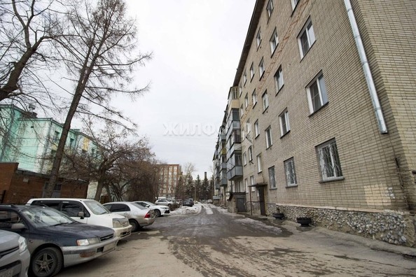 
   Продам 2-комнатную, 48.5 м², Ленина ул, 106

. Фото 28.