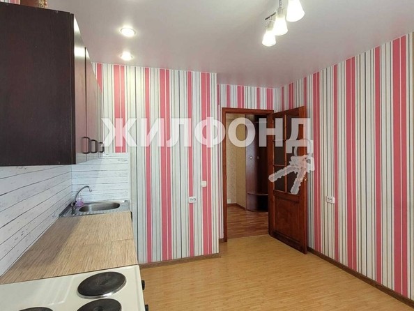 
   Продам 1-комнатную, 43.2 м², Михаила Немыткина ул, 10

. Фото 15.
