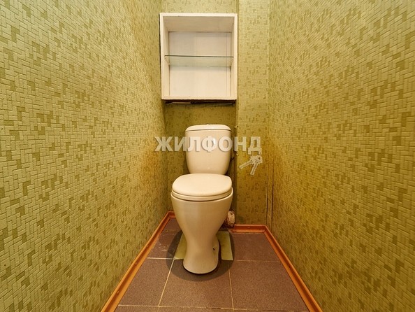 
   Продам 3-комнатную, 79.9 м², Красный пр-кт, 179

. Фото 12.