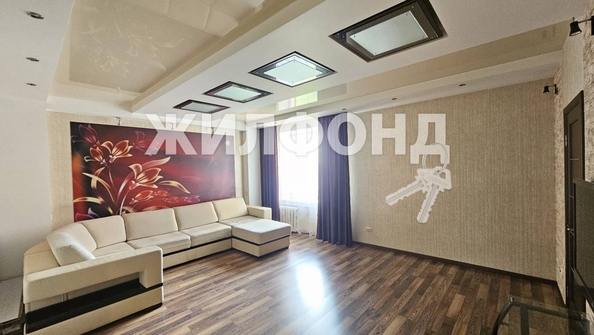 
   Продам 2-комнатную, 106.5 м², Владимировский спуск, 9/1

. Фото 2.