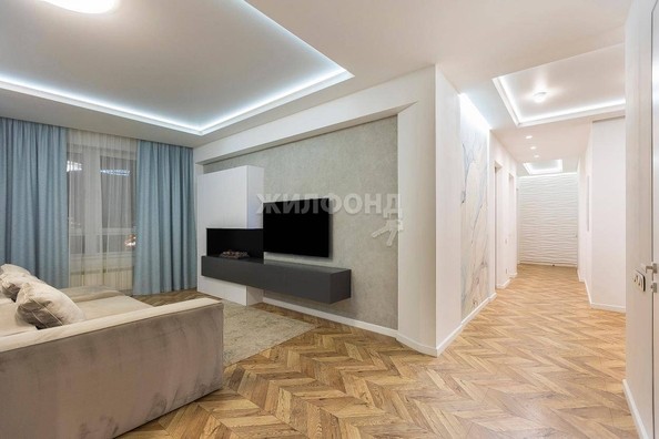 
   Продам 4-комнатную, 131.8 м², Салтыкова-Щедрина ул, 118

. Фото 4.