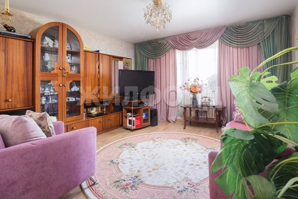 
   Продам 2-комнатную, 54 м², Депутатская ул, 58

. Фото 3.