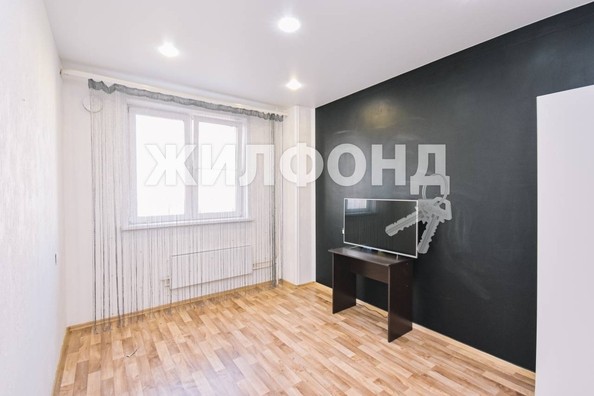 
   Продам 2-комнатную, 51.7 м², Дмитрия Шмонина ул, 10

. Фото 24.