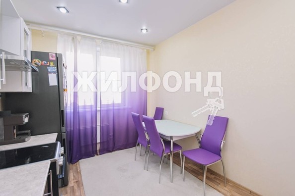 
   Продам 2-комнатную, 51.7 м², Дмитрия Шмонина ул, 10

. Фото 28.