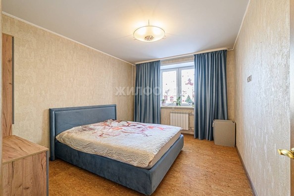 
   Продам 3-комнатную, 84 м², Лескова ул, 19

. Фото 10.