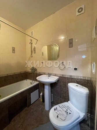 
   Продам 2-комнатную, 49.8 м², Толбухина ул, 21

. Фото 14.
