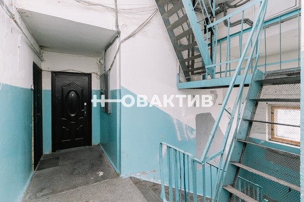 
   Продам 3-комнатную, 63 м², Иванова ул, 28А

. Фото 17.