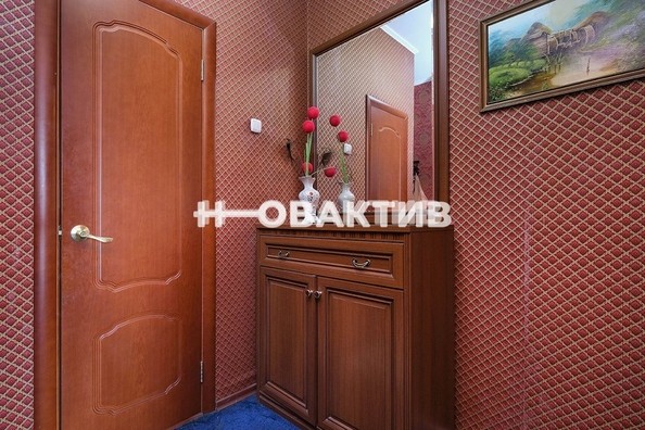 
   Продам 2-комнатную, 52.1 м², Жуковского ул, 108

. Фото 13.
