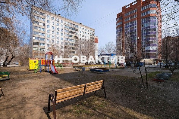 
   Продам 2-комнатную, 52.1 м², Жуковского ул, 108

. Фото 15.