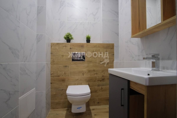 
   Продам 2-комнатную, 53 м², Николая Островского ул, 60

. Фото 10.