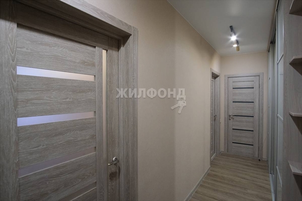 
   Продам 2-комнатную, 53 м², Николая Островского ул, 60

. Фото 37.