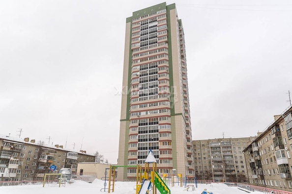 
   Продам 2-комнатную, 57.5 м², Сибирская ул, 42

. Фото 13.