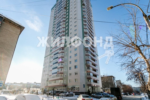 
   Продам 2-комнатную, 57.5 м², Сибирская ул, 42

. Фото 15.