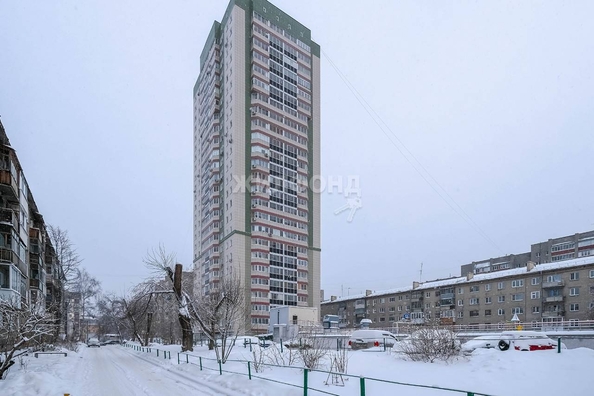 
   Продам 2-комнатную, 57.5 м², Сибирская ул, 42

. Фото 17.